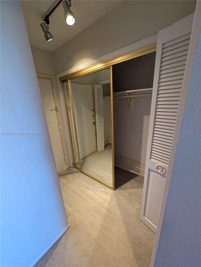 11930 N Bayshore Dr, Unit 502, North Miami, FL 33181 Photo