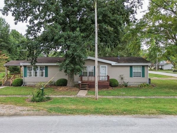 220 W Washington Street , Medora, IL 62063