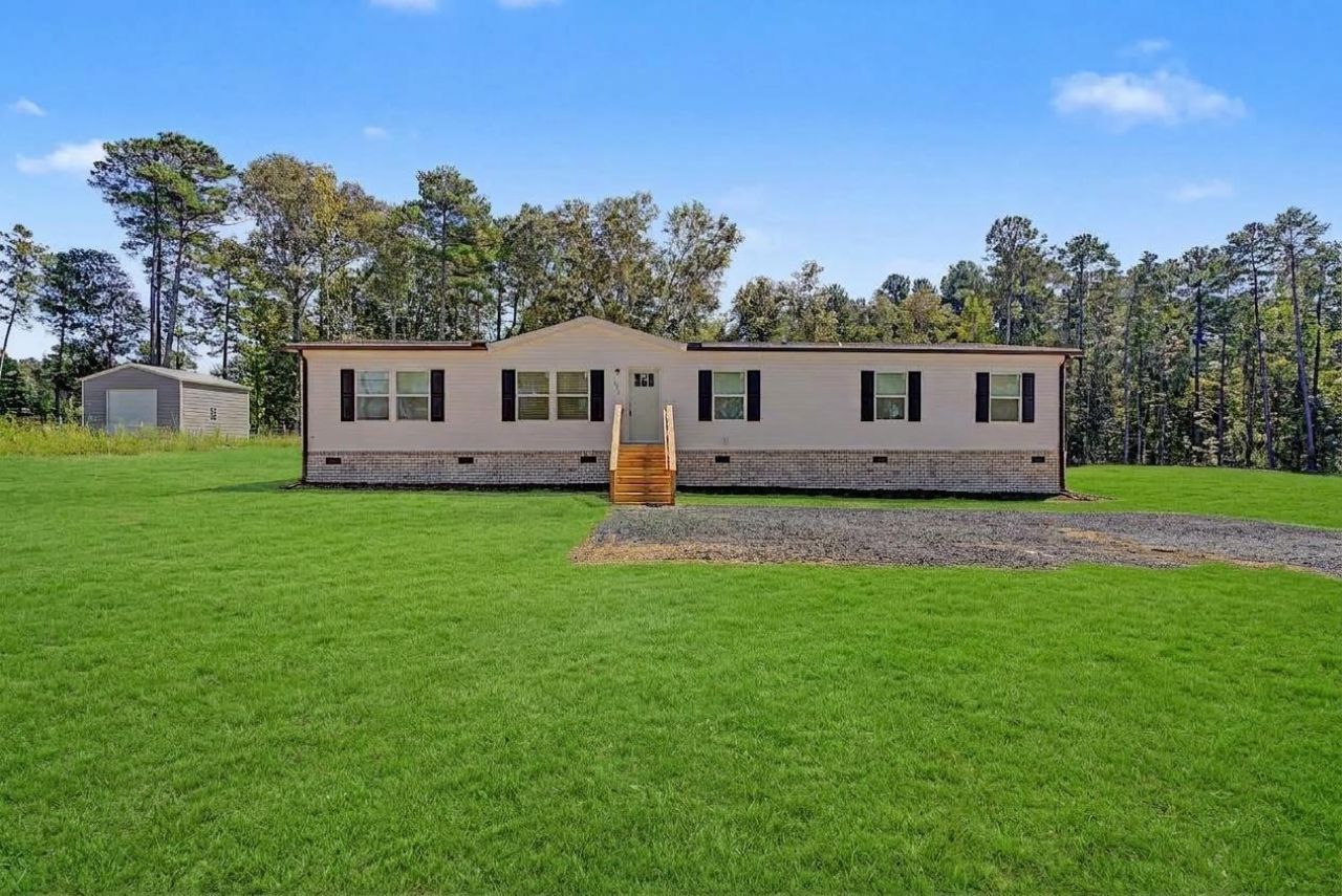1672 Calamus Pond Road Photo 41