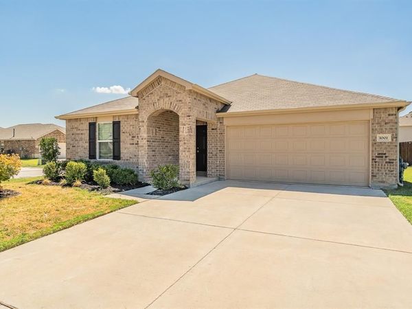 1001 Paso Fino Drive, Haslet, TX 76052