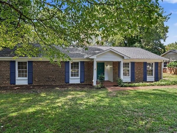 5411 Amberhill Drive , Greensboro, NC 27455
