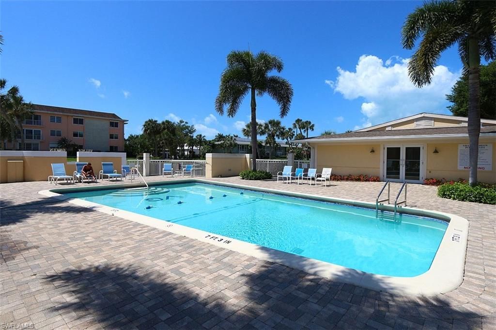 609 12th Ave S, Unit 609, Naples, FL 34102 Photo