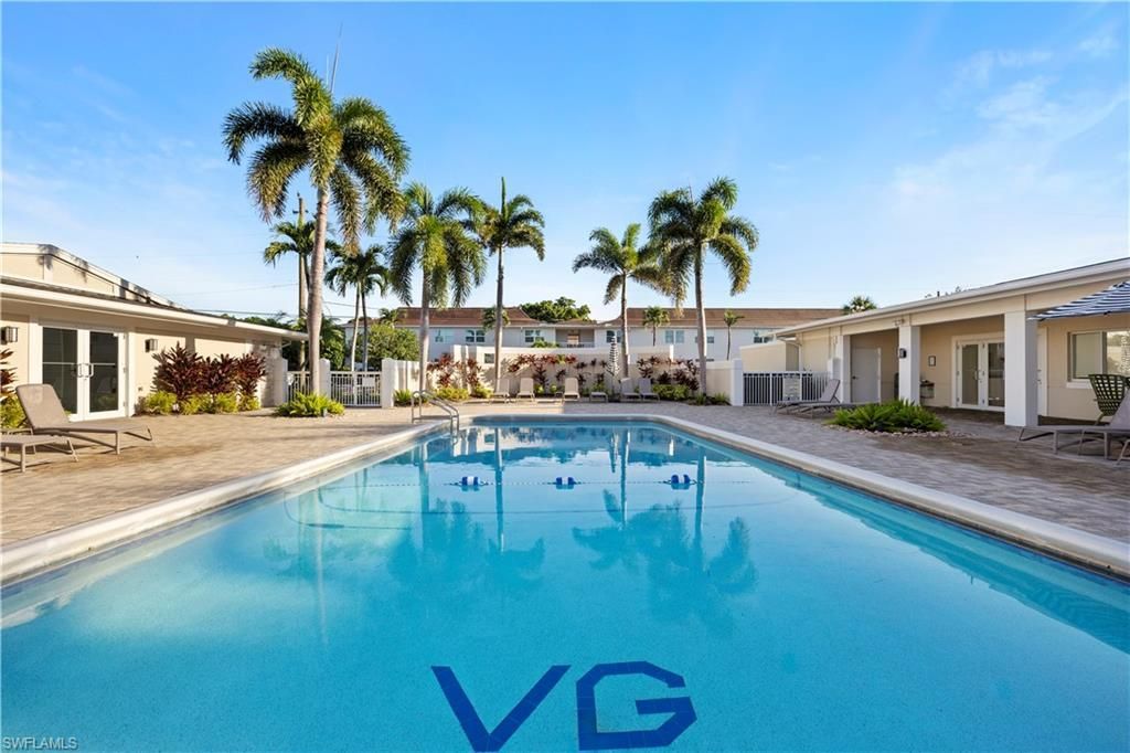 609 12th Ave S, Unit 609, Naples, FL 34102 Photo