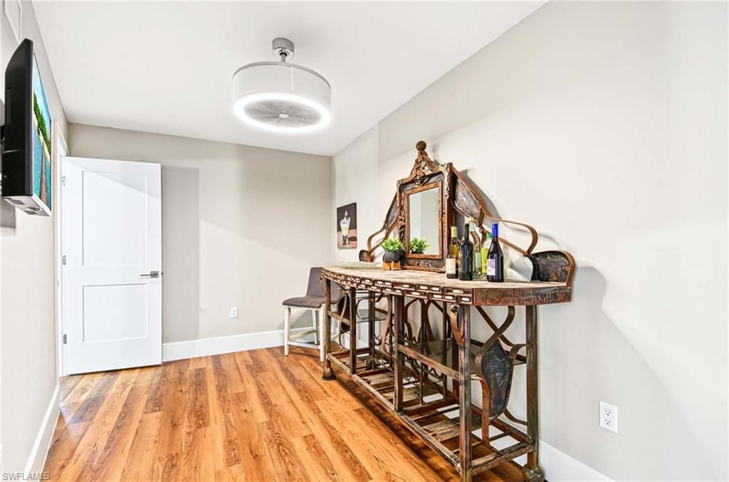 9 Pelican St E, Naples, FL 34113 Photo