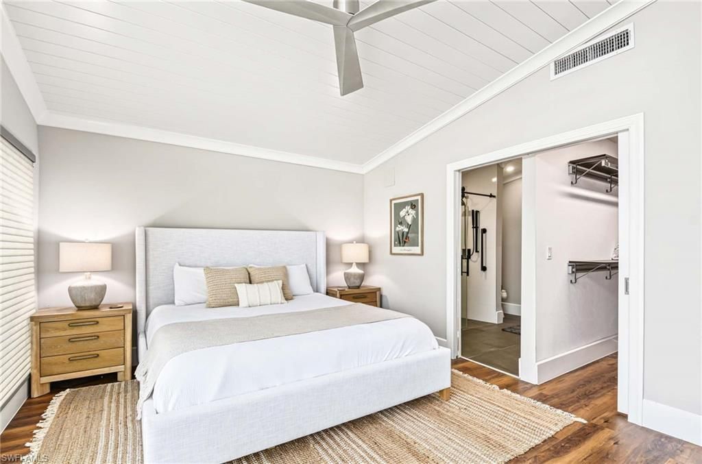 9 Pelican St E, Naples, FL 34113 Photo