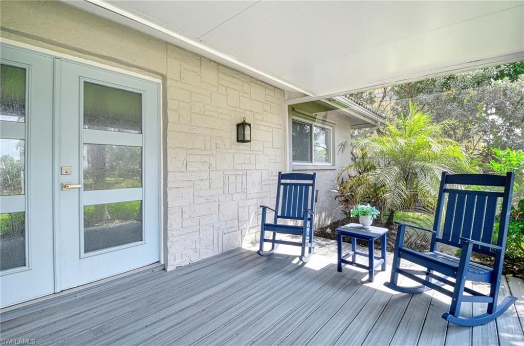 9 Pelican St E, Naples, FL 34113 Photo