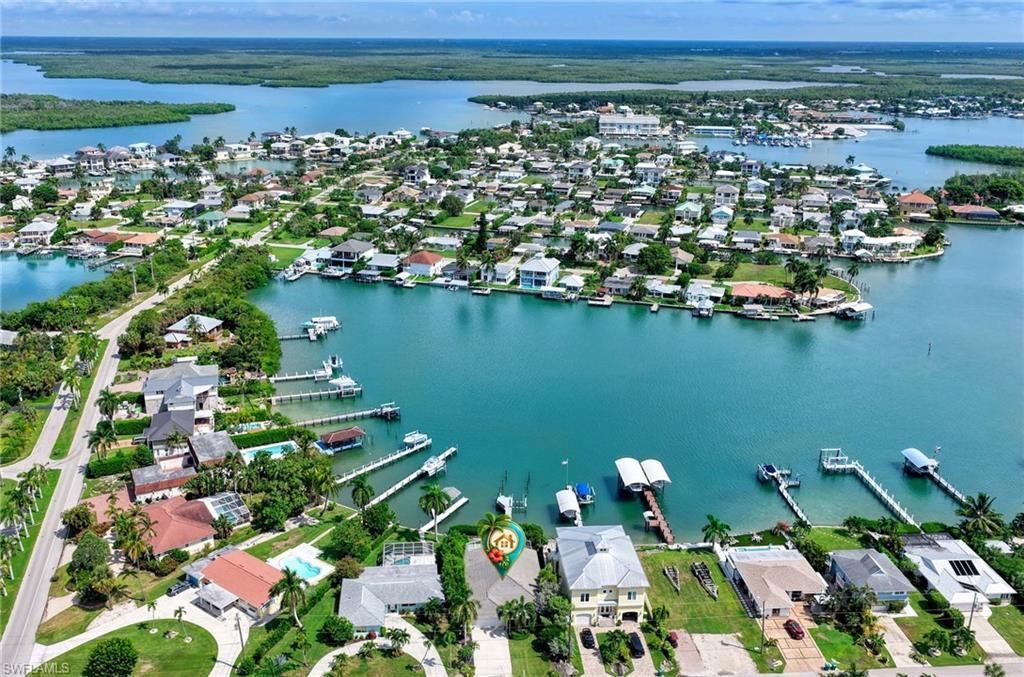 9 Pelican St E, Naples, FL 34113 Photo