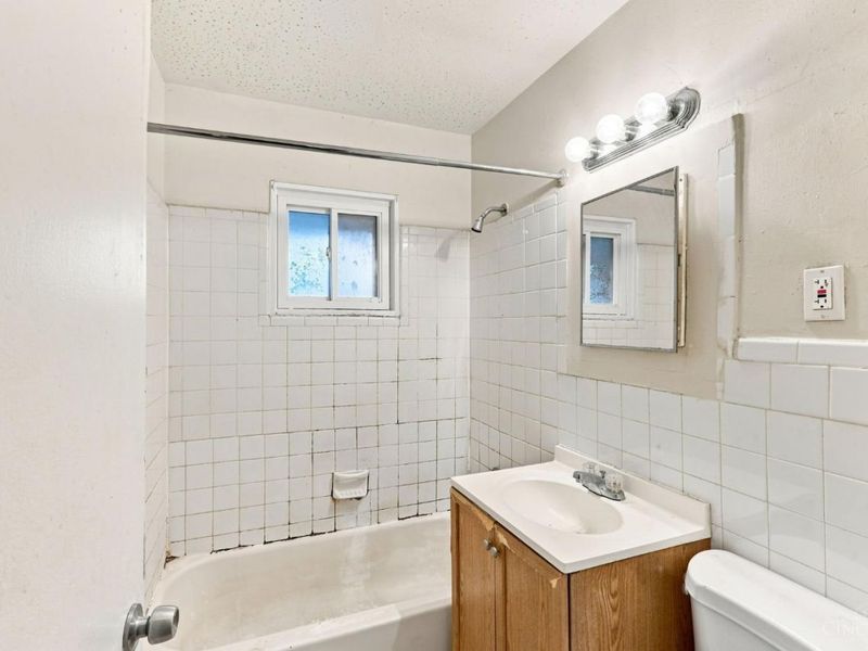 8769 Balboa Drive, Springfield Township, OH 45231 Photo 14