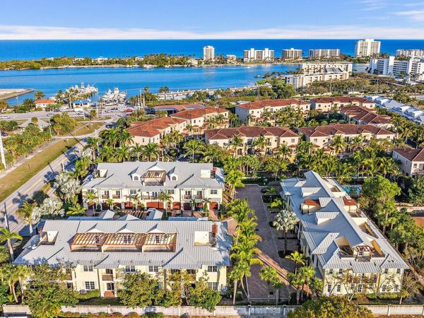 3770 County Line Road, Unit A2, Tequesta, FL 33469