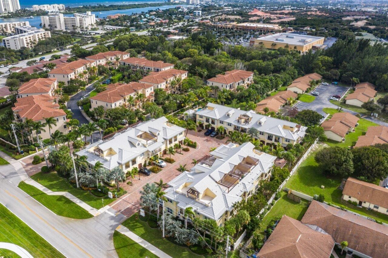 3770 County Line Road, Unit A2, Tequesta, FL 33469 Photo