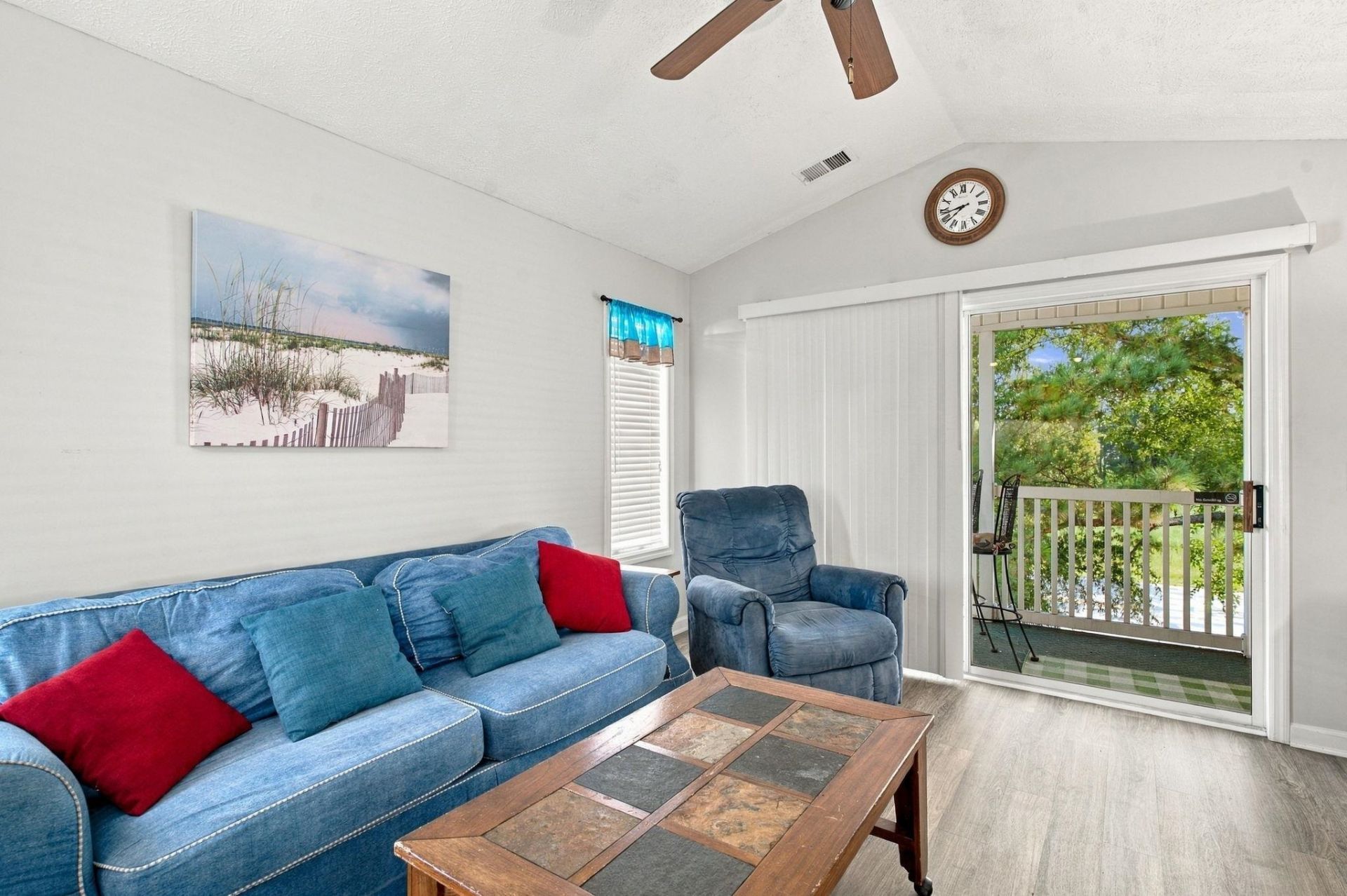 440 Red River Ct. Photo 14