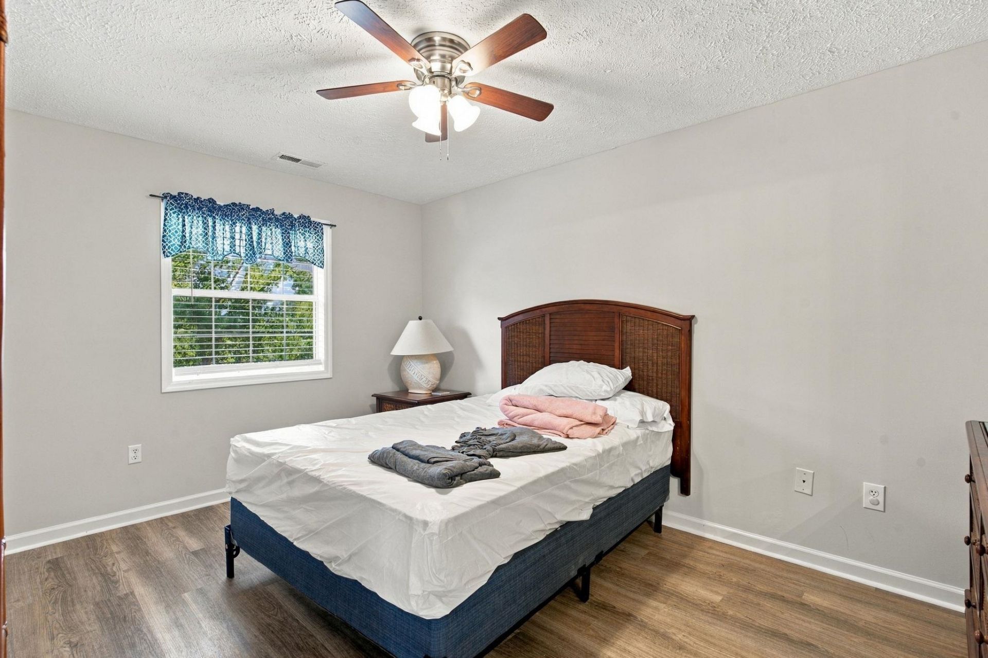 440 Red River Ct. Photo 6