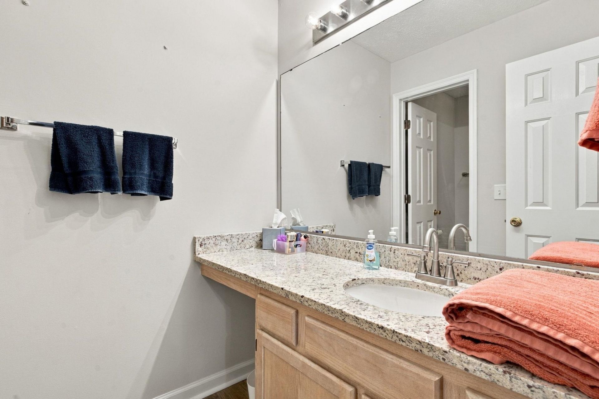 440 Red River Ct. Photo 9