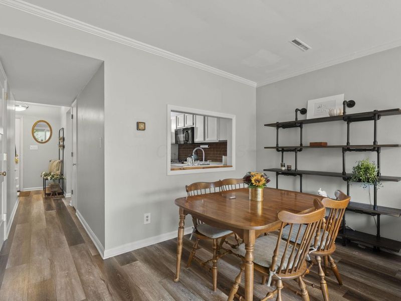 2866 Chateau Circle, Unit 97, Columbus, OH 43221 Photo 12