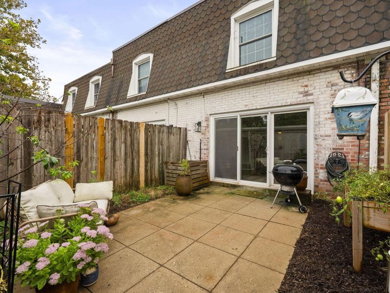 2866 Chateau Circle, Unit 97, Columbus, OH 43221 Photo 25