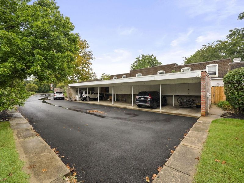 2866 Chateau Circle, Unit 97, Columbus, OH 43221 Photo 26