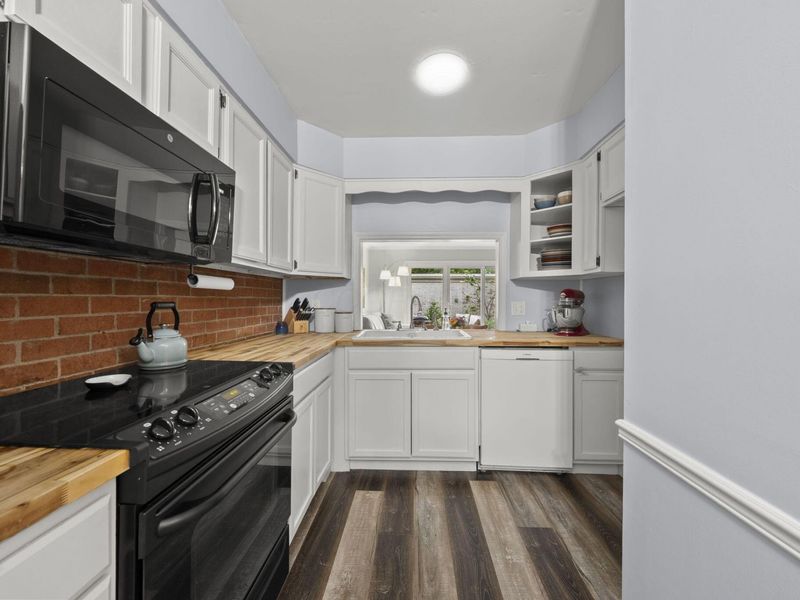 2866 Chateau Circle, Unit 97, Columbus, OH 43221 Photo 5