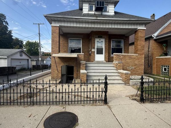 1413 John Street , Whiting, IN 46394