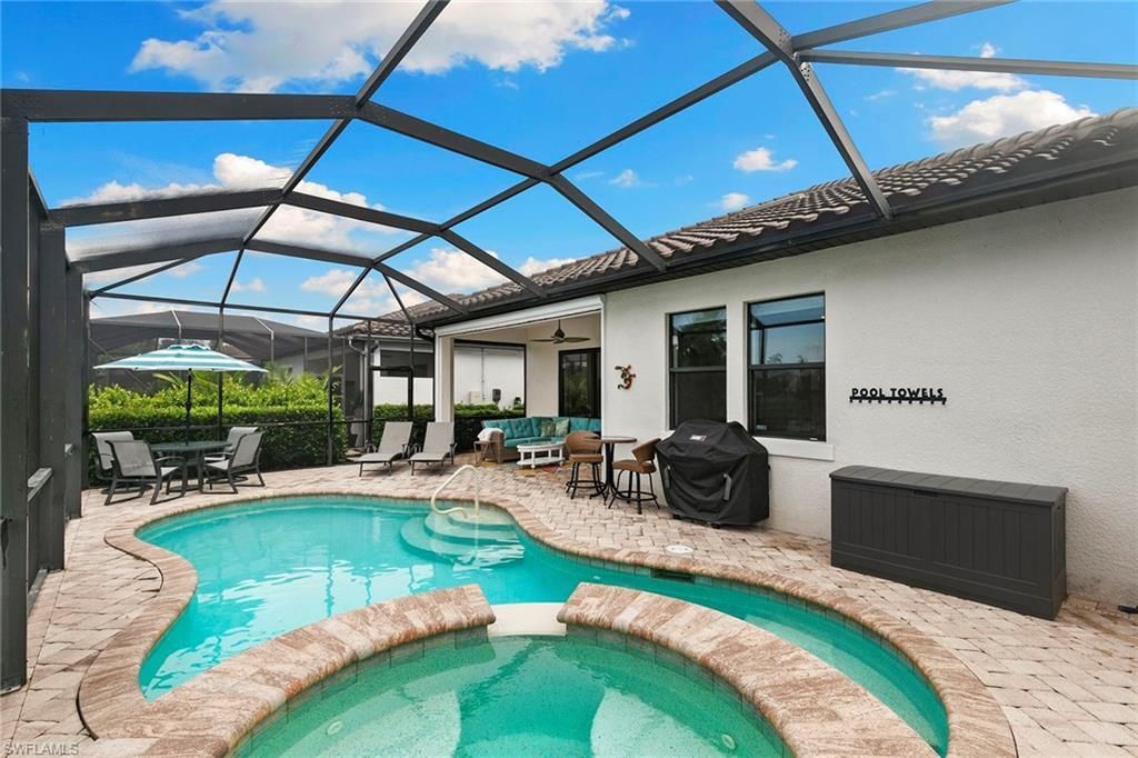4631 Abaca Cir, Naples, FL 34119 Photo