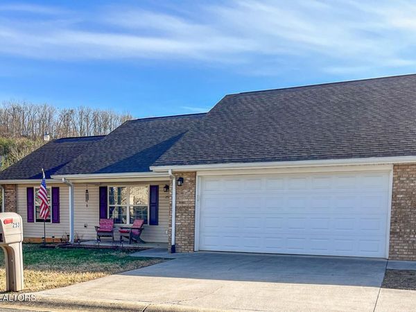 253 Dumplin Lane, Kodak, TN 37764