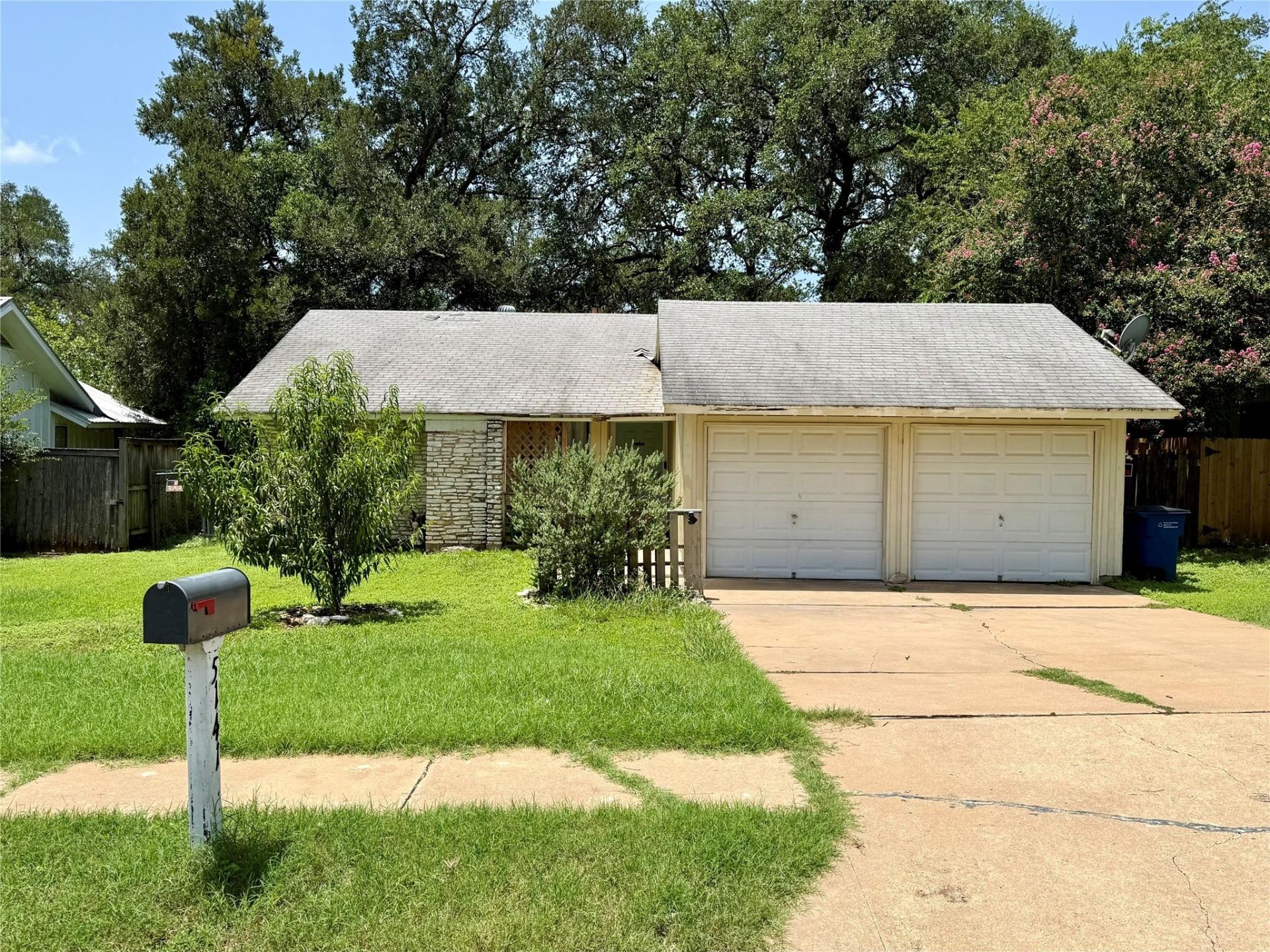 5141 Meadow Creek Dr, Austin, TX 78745 Main Photo