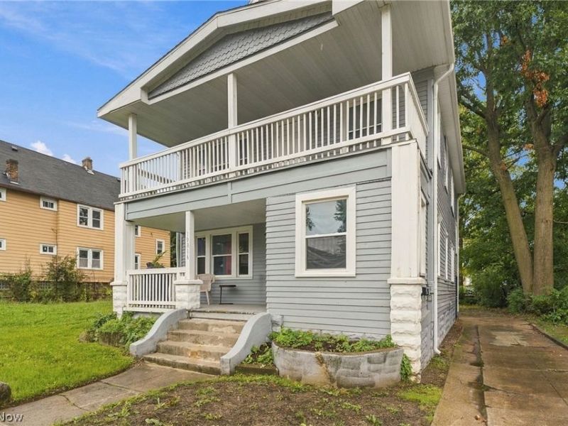 10816 Grandview Avenue, Cleveland, OH 44104 Photo 2