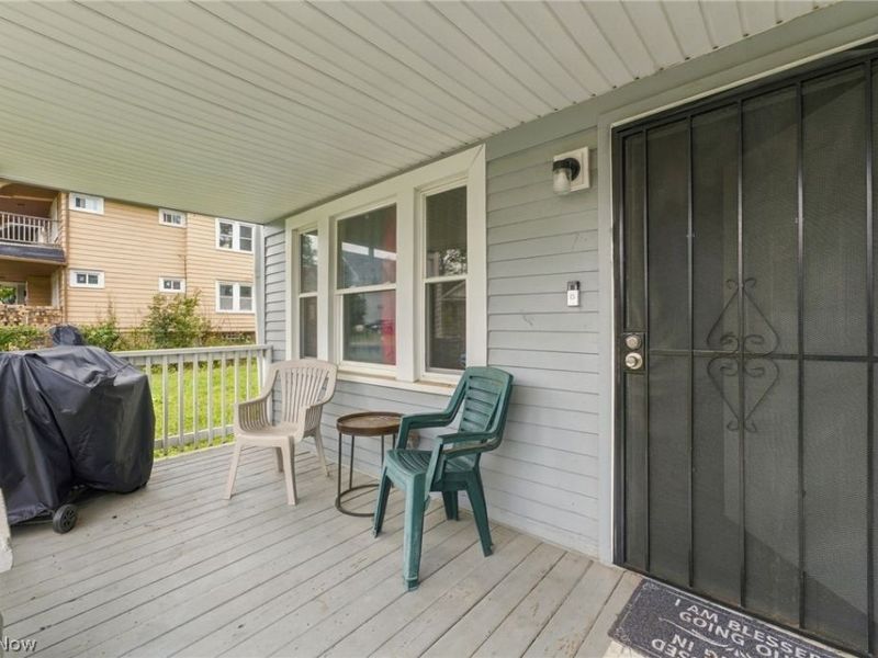 10816 Grandview Avenue, Cleveland, OH 44104 Photo 3