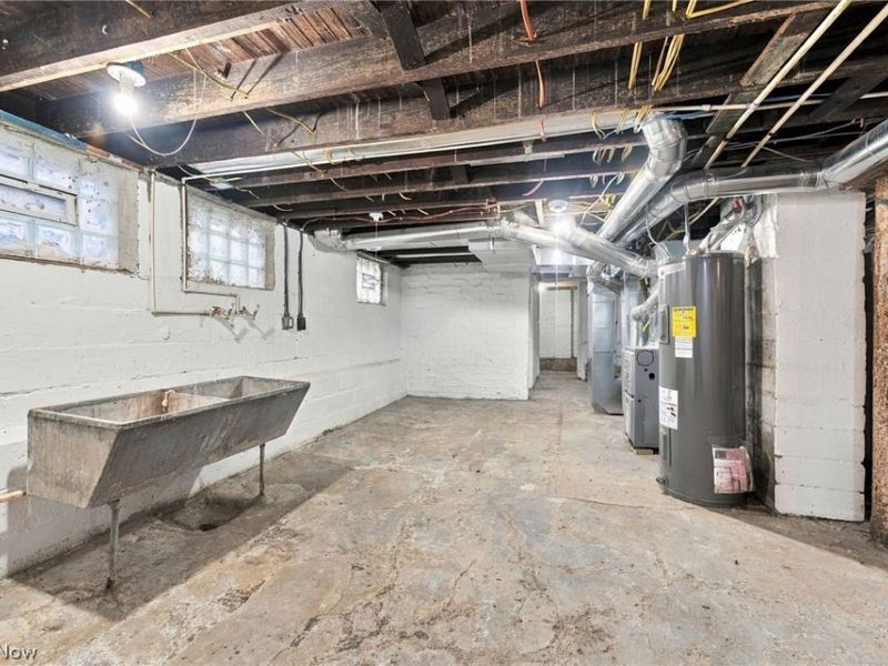 10816 Grandview Avenue, Cleveland, OH 44104 Photo 43
