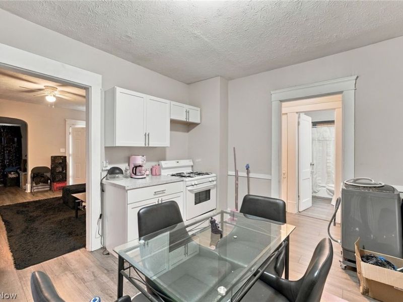 10816 Grandview Avenue, Cleveland, OH 44104 Photo 8