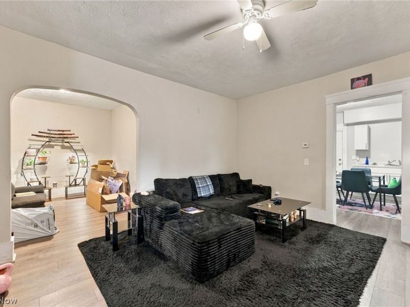 10816 Grandview Avenue, Cleveland, OH 44104 Photo 9