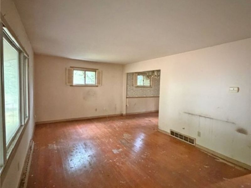 671 Lafayette Drive, Akron, OH 44303 Photo 11