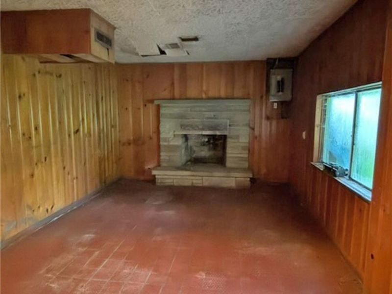 671 Lafayette Drive, Akron, OH 44303 Photo 6