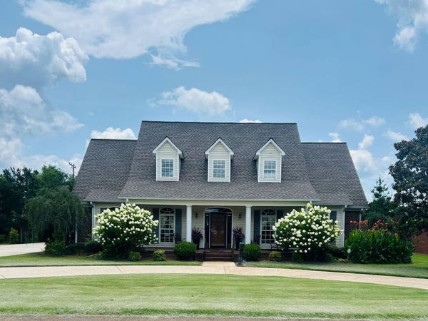 1308 Short Dr., Amory, MS 38821