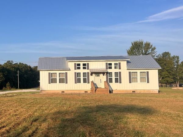 725 Rocky Ford Road, Pontotoc, MS 38863