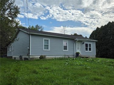 560 County Road 64 , Elmira, NY 14903