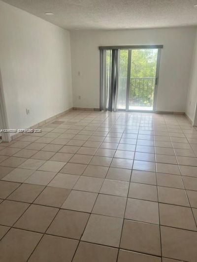 6965 Harding Ave , Unit 305, Miami Beach, FL 33141 Photo