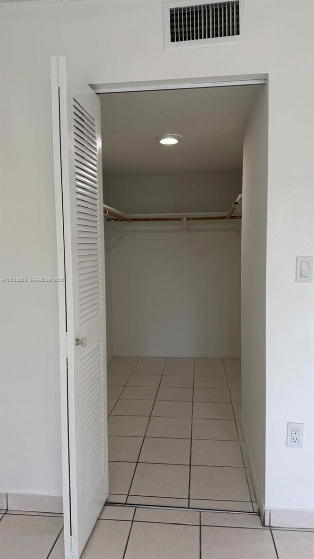 6965 Harding Ave , Unit 305, Miami Beach, FL 33141 Photo