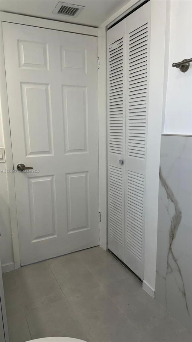 6965 Harding Ave , Unit 305, Miami Beach, FL 33141 Photo