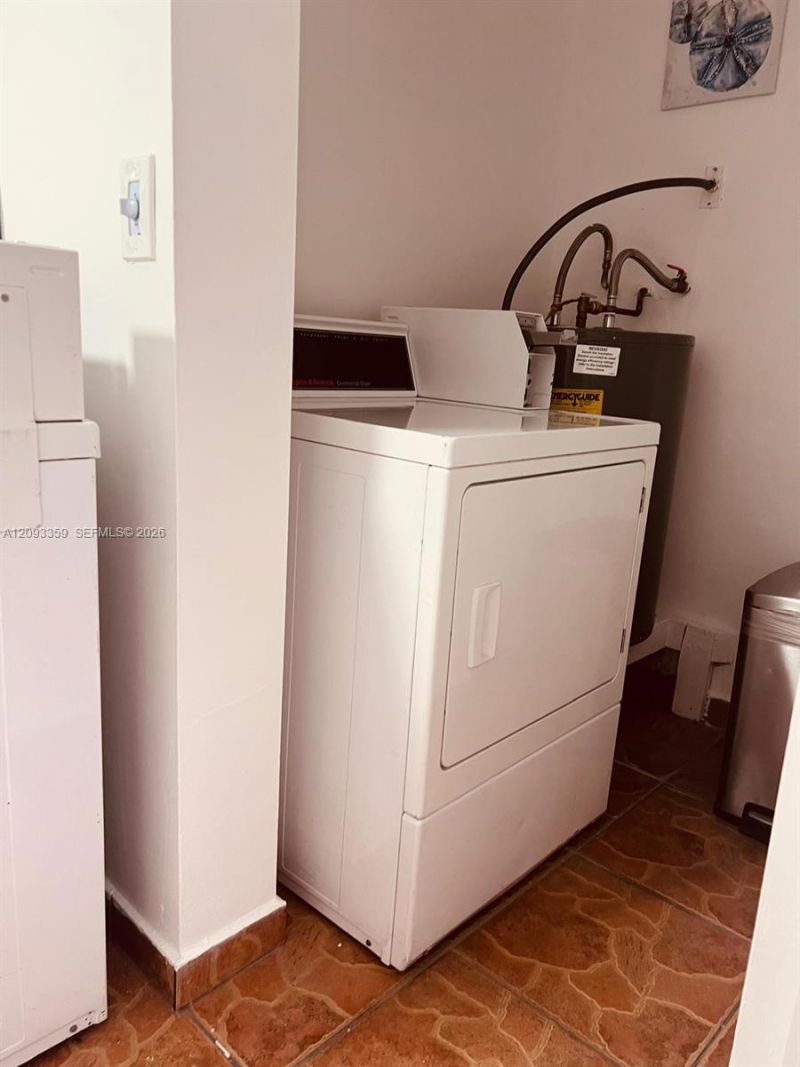 6965 Harding Ave , Unit 305, Miami Beach, FL 33141 Photo