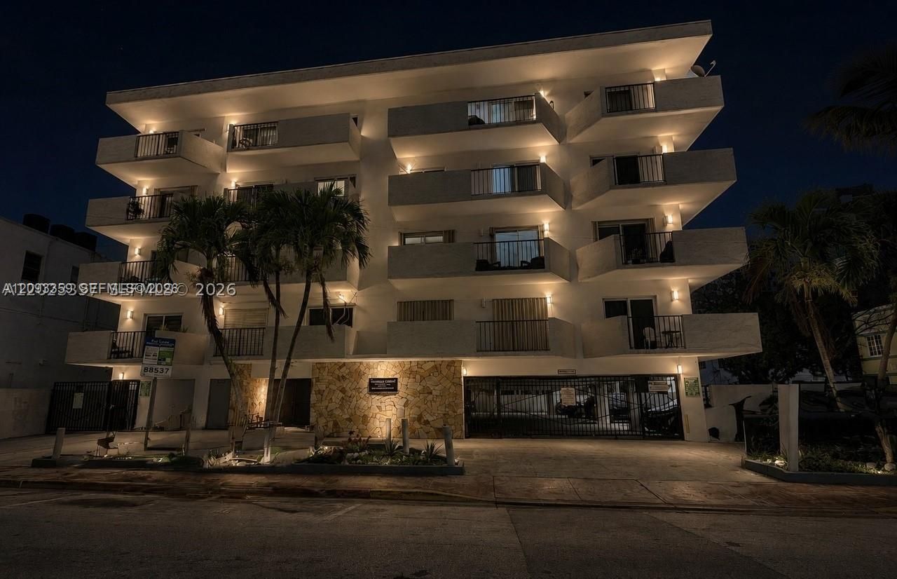 6965 Harding Ave , Unit 305, Miami Beach, FL 33141 Photo