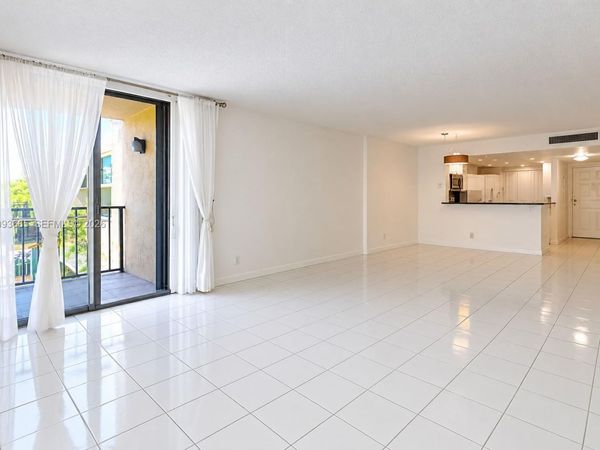 3581 S Ocean Blvd , Unit 2D, South Palm Beach, FL 33480
