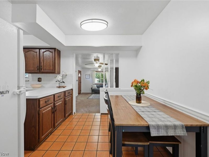 21810 Forestview Circle, Brook Park, OH 44142 Photo 12