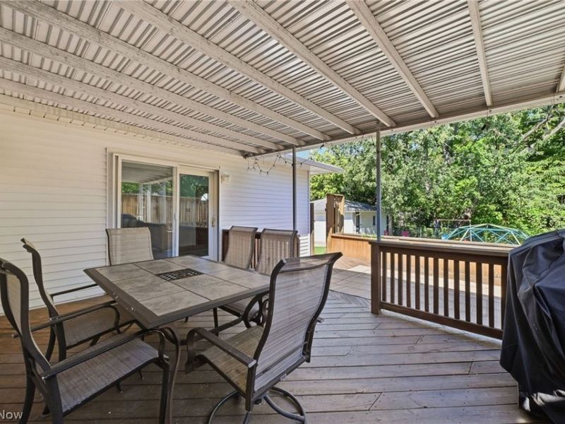 21810 Forestview Circle, Brook Park, OH 44142 Photo 30
