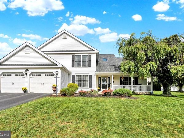 1113 STONEHENGE DRIVE, READING, PA 19606