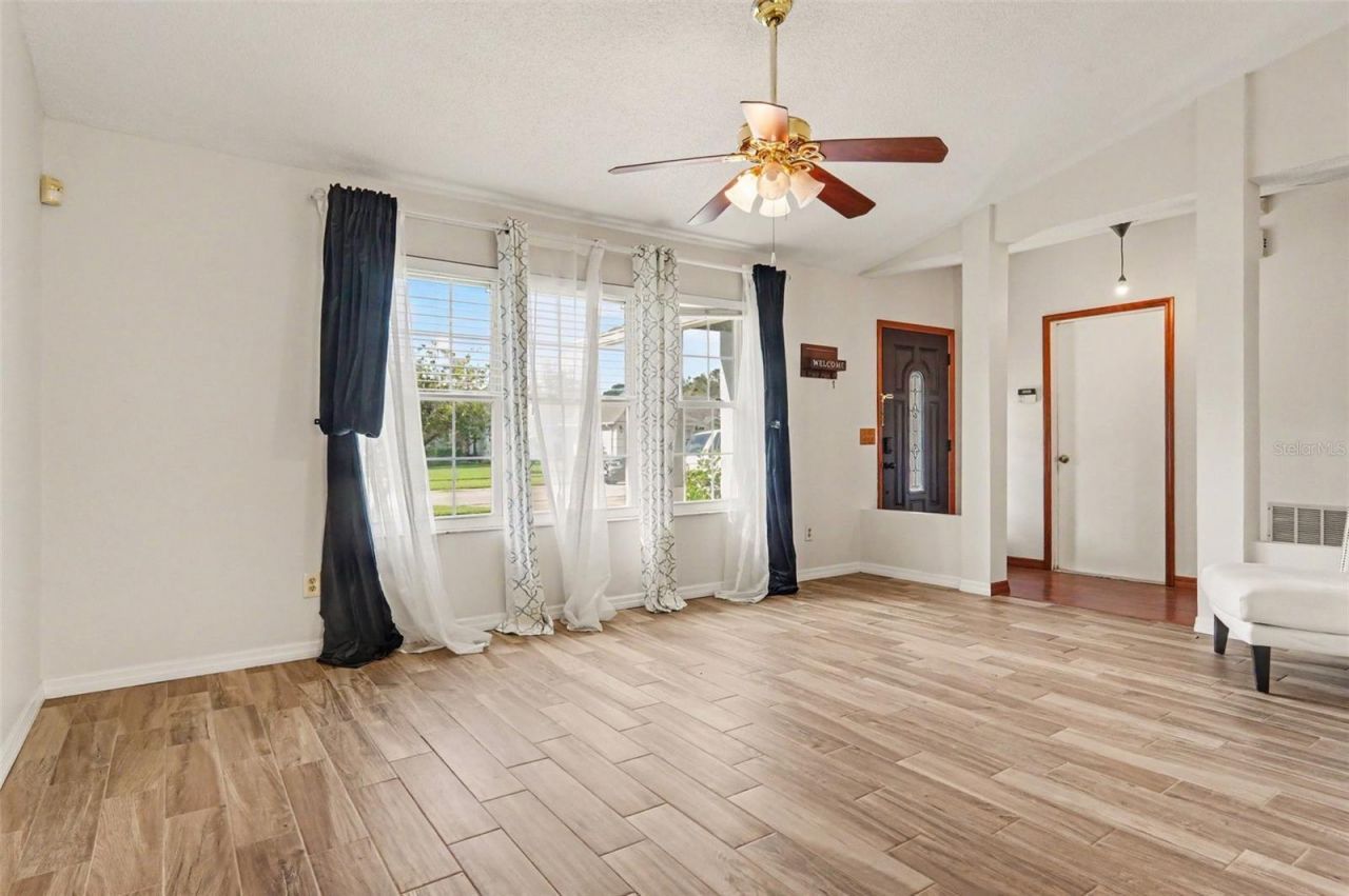 8625 Redskin Court , Orlando, FL 32829 Photo