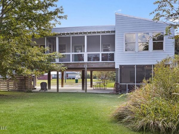 322 Tide Street, Waveland, MS 39576
