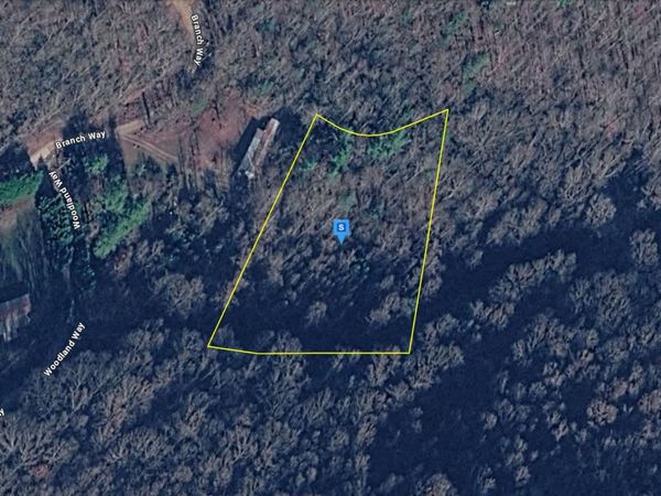 1814 Woodland Way , Newport, TN 37821