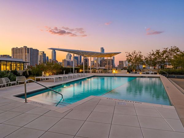 800 Embassy DR, Unit 302, Austin, TX 78702