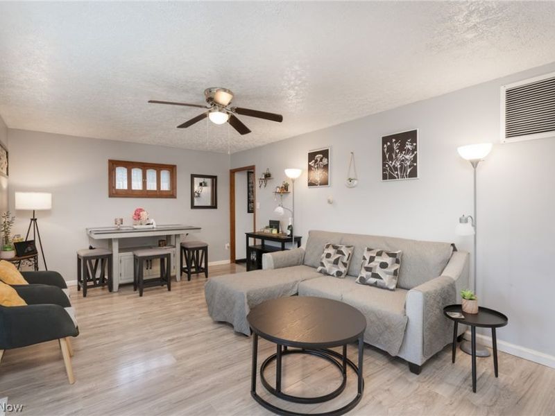 4214 Meadow Lane, Lorain, OH 44055 Photo 7