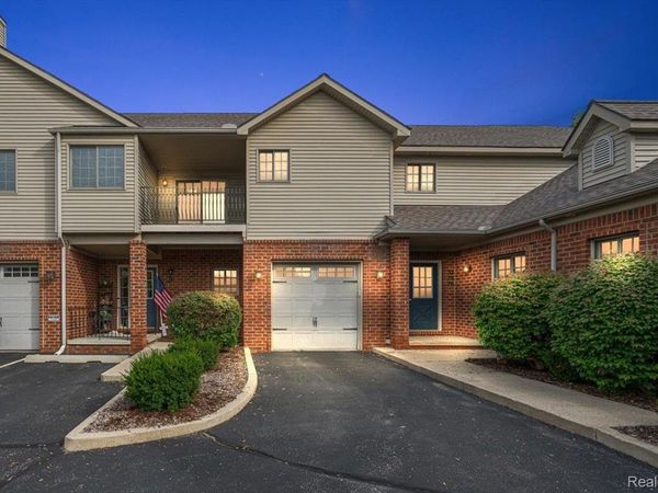 32 Highland Avenue , Clawson, Mi 48017